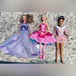 Lot of vintage Barbie dolls